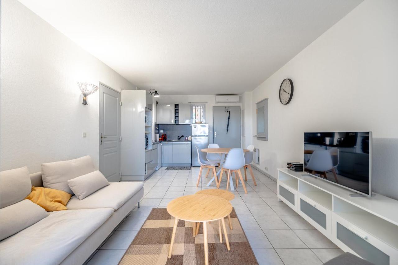 Superbe Appartement Avec Piscine Le Plan-de-la-Tour Екстер'єр фото